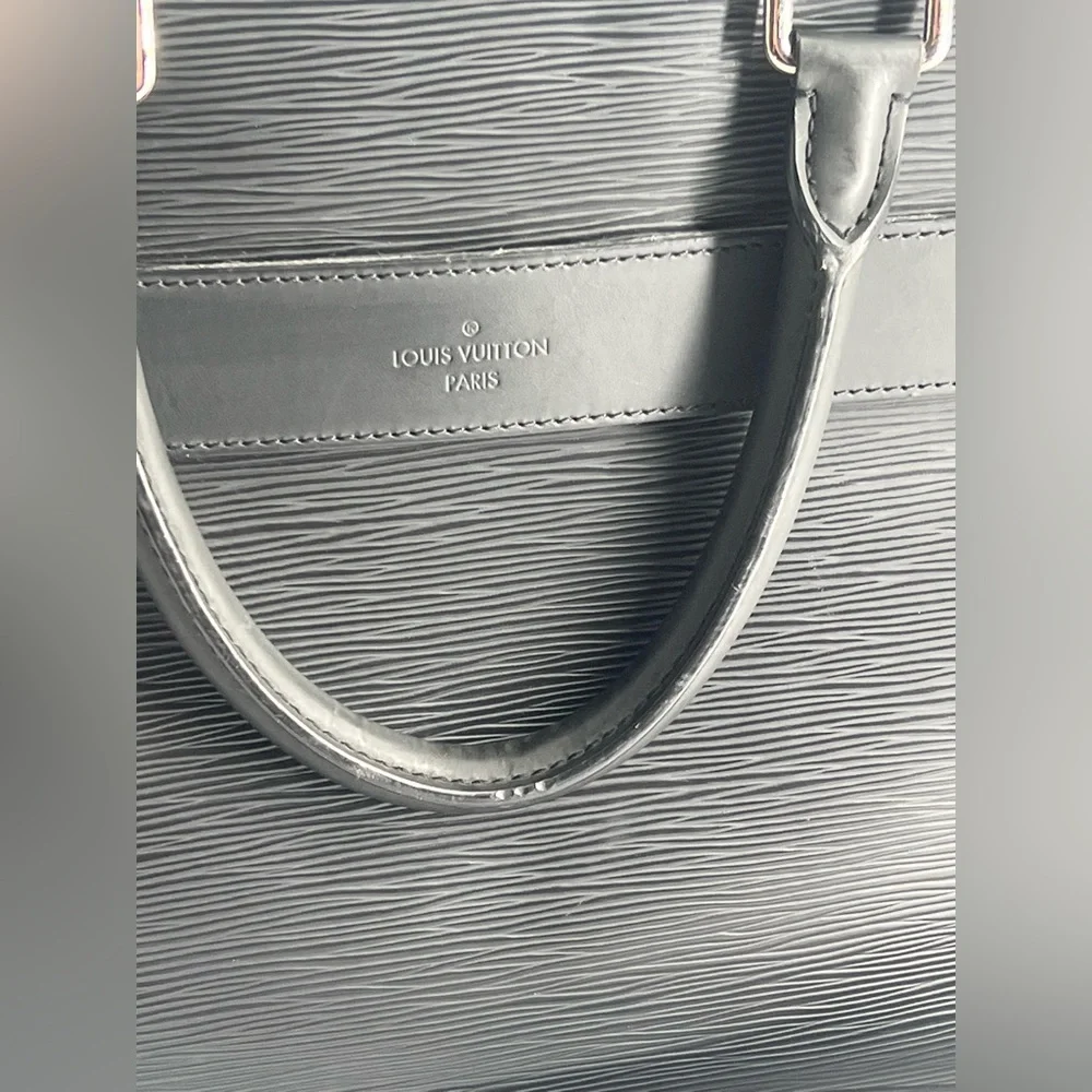 LOUIS VUITTON Porte-Documents Black Epi Leather Bag